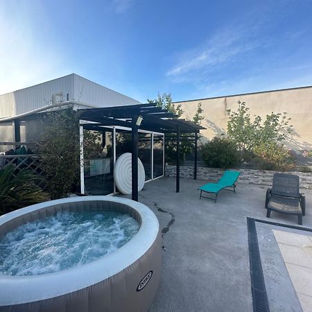 Superbe Appartement Avec Piscine Et Spa Privatif Villeneuve-lès-Béziers エクステリア 写真